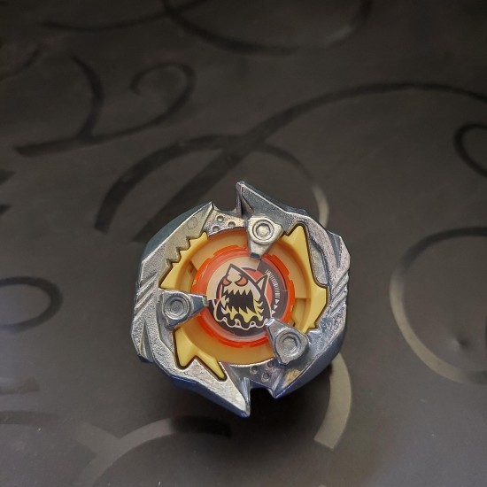 Takaratomy Beyblade X Shark Edge Yellow Used