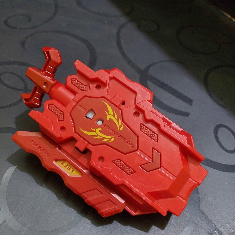 Red String Launcher Takaratomy Beyblade Burst LR String Launcher Red Used