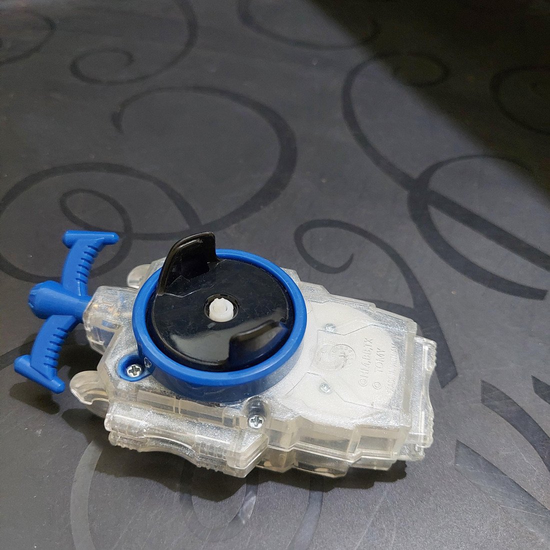 Takaratomy Beyblade Burst Left String Launcher Used