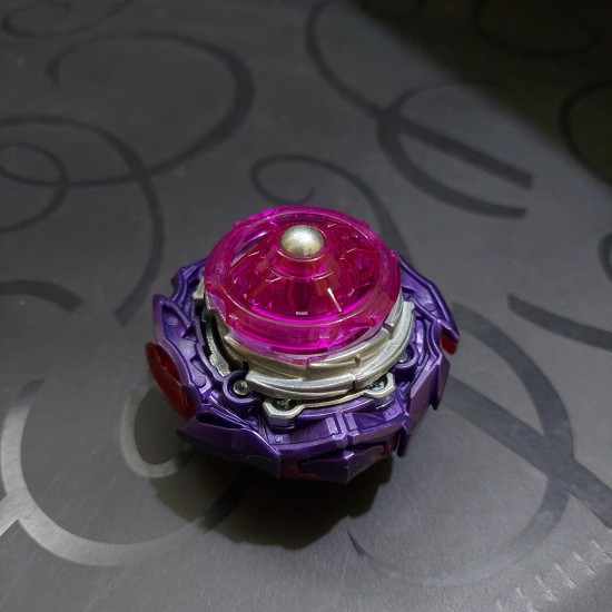 Takaratomy Beyblade Big Bang Genesis Used