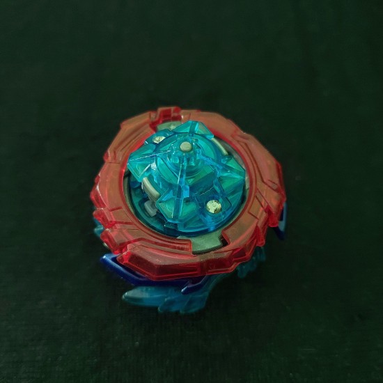 Takaratomy Beyblade God Valkyrie Used