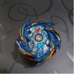 Takaratomy Beyblade Helios Vulcano Used