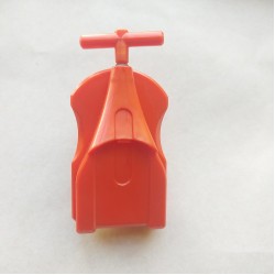 Takaratomy Beyblade Right String Launcher Used