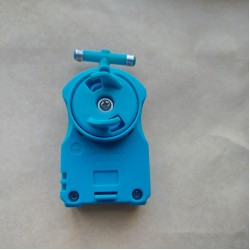 Takaratomy Beyblade Right String Launcher Used