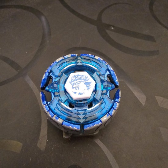 Takaratomy Beyblade Earth Eagle Blue Used