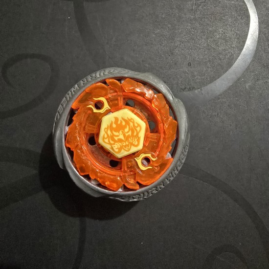 Takaratomy Beyblade Burn Phoenix Used Tip Damaged