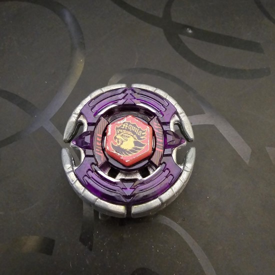 Takaratomy Beyblade Earth Eagle Used