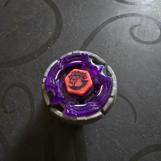 Takaratomy Beyblade Earth Eagle Used