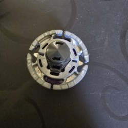 Takaratomy Beyblade Earth Eagle Used