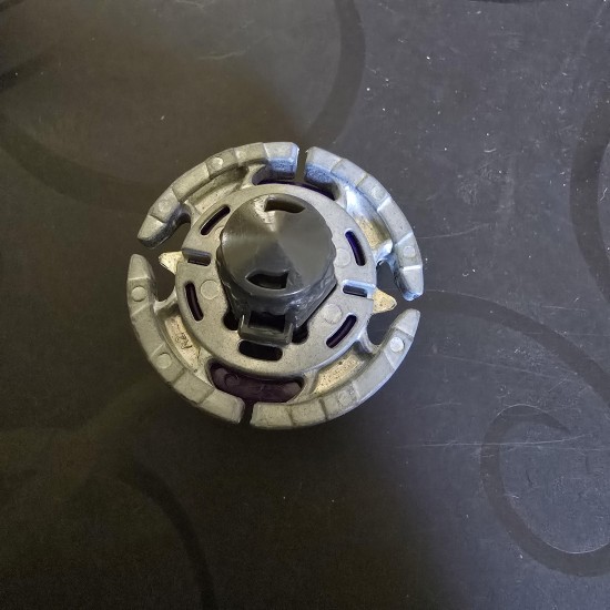 Takaratomy Beyblade Earth Eagle Used