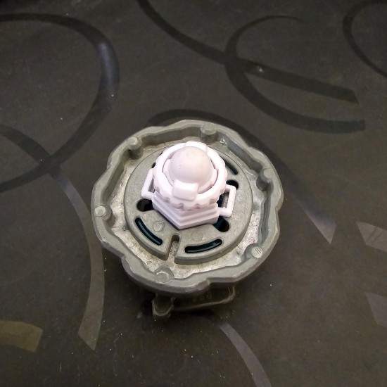 Takaratomy Beyblade Rock Leone Used