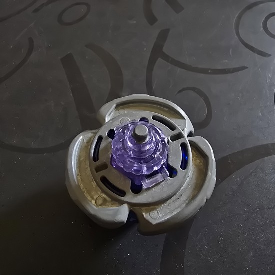 Takaratomy Beyblade Spiral Capricorn Used