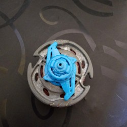 Takaratomy Beyblade Thermal Lacerta Used