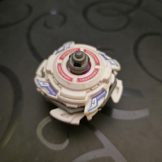 Takara Beyblade Dragoon GT Used (Purple Right Spin Gear)