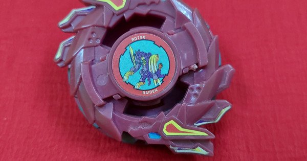 Takara Beyblade Raiden 46 Used
