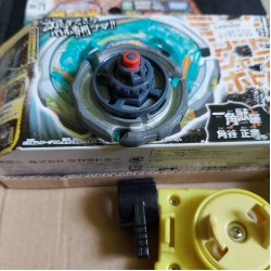 Takaratomy Beyblade Ray Striker with Box and Accessories Used